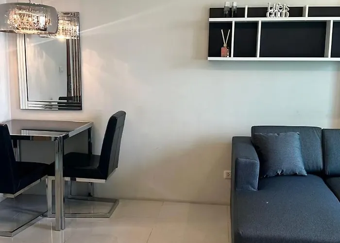 Apartment Spacious Sukhumvit Near Emquartier Bangkok