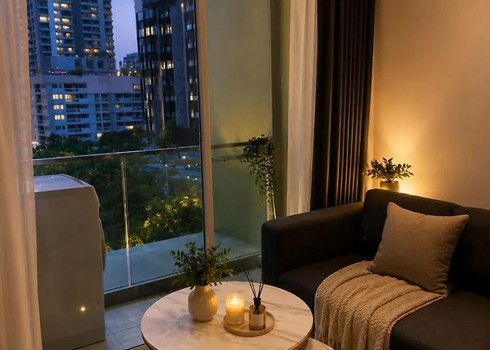 Spacious Sukhumvit Near Emquartier * Bangkok