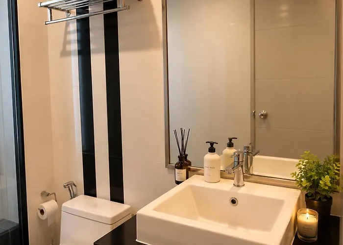 Spacious Sukhumvit Near Emquartier
