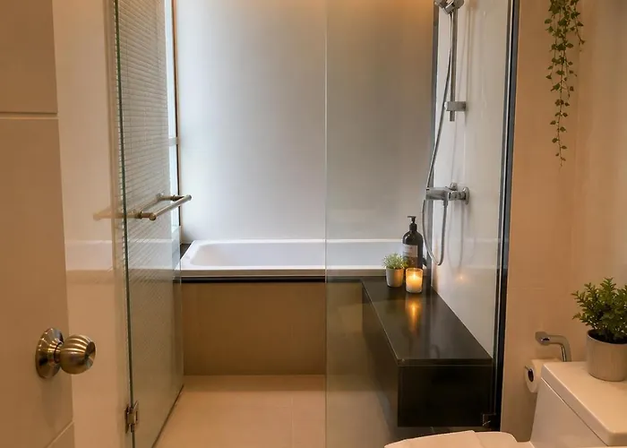 Spacious Sukhumvit Near Emquartier Bangkok